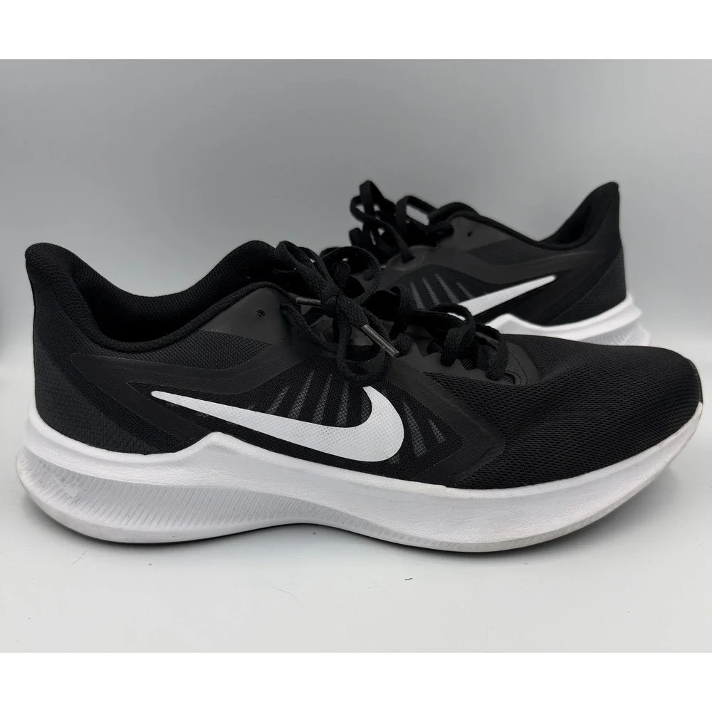 Nike Downshifter 11 Running Shoes Men's Size 11 Black White Sneakers CI9981-004